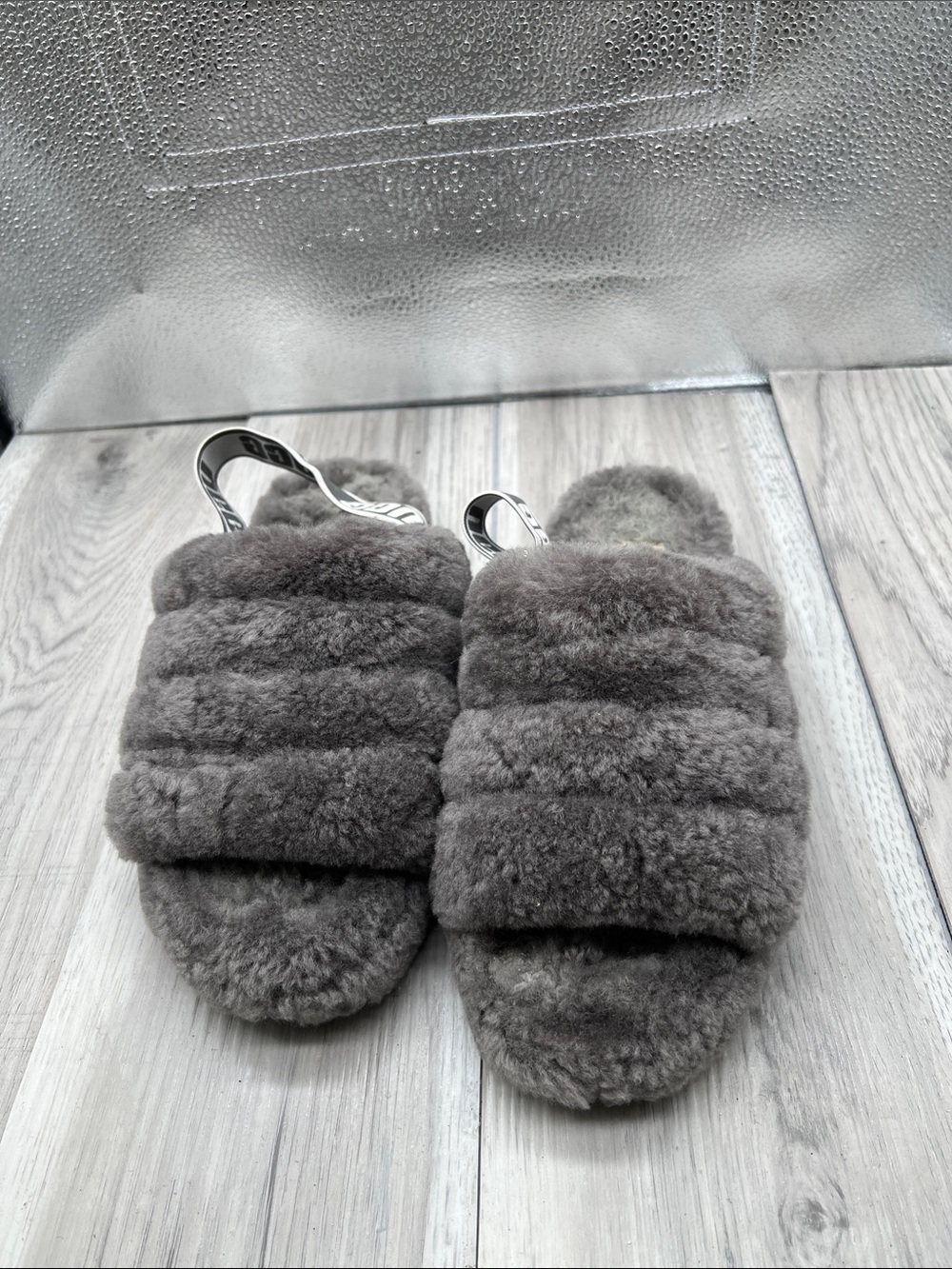 UGG Fluff Yeah Slide on Charcoal Grey Sheepskin Fur Sandals open toe Size 8